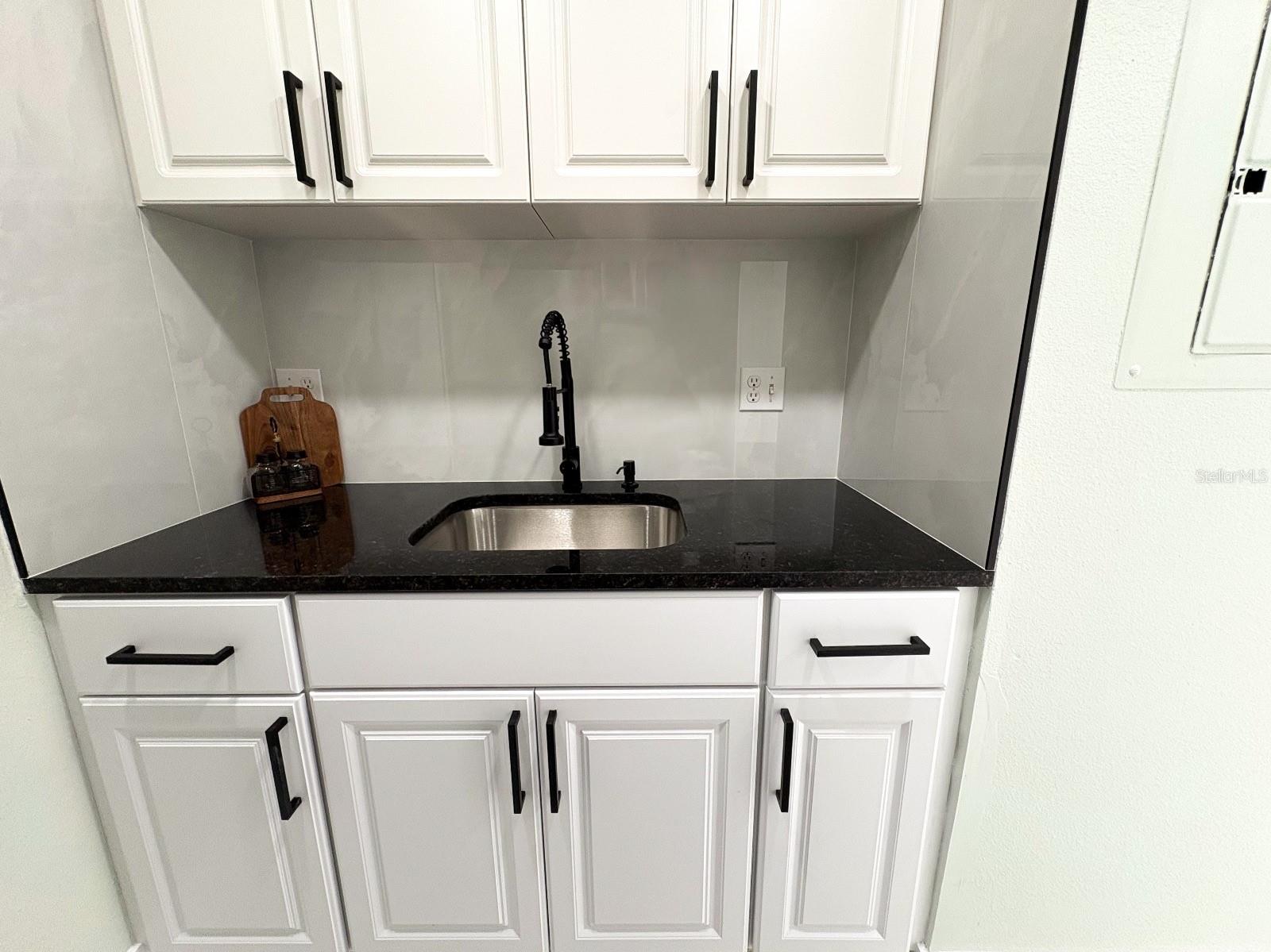 WATERSIDE CONDO II - Residential