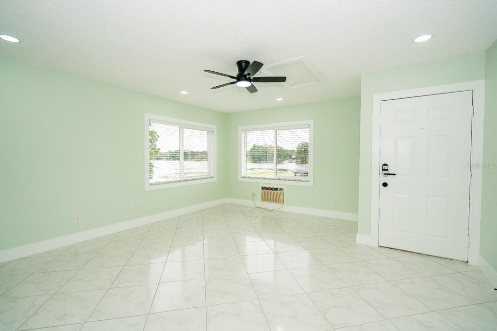 Photo of 4148 Dolphin Drive #3, Tampa, FL 33617 (MLS # TB8445353)