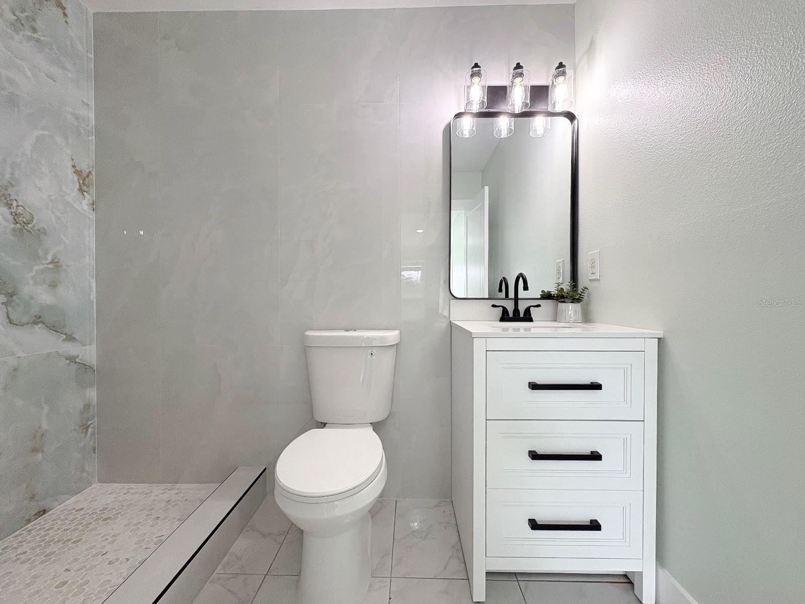 WATERSIDE CONDO II - Residential