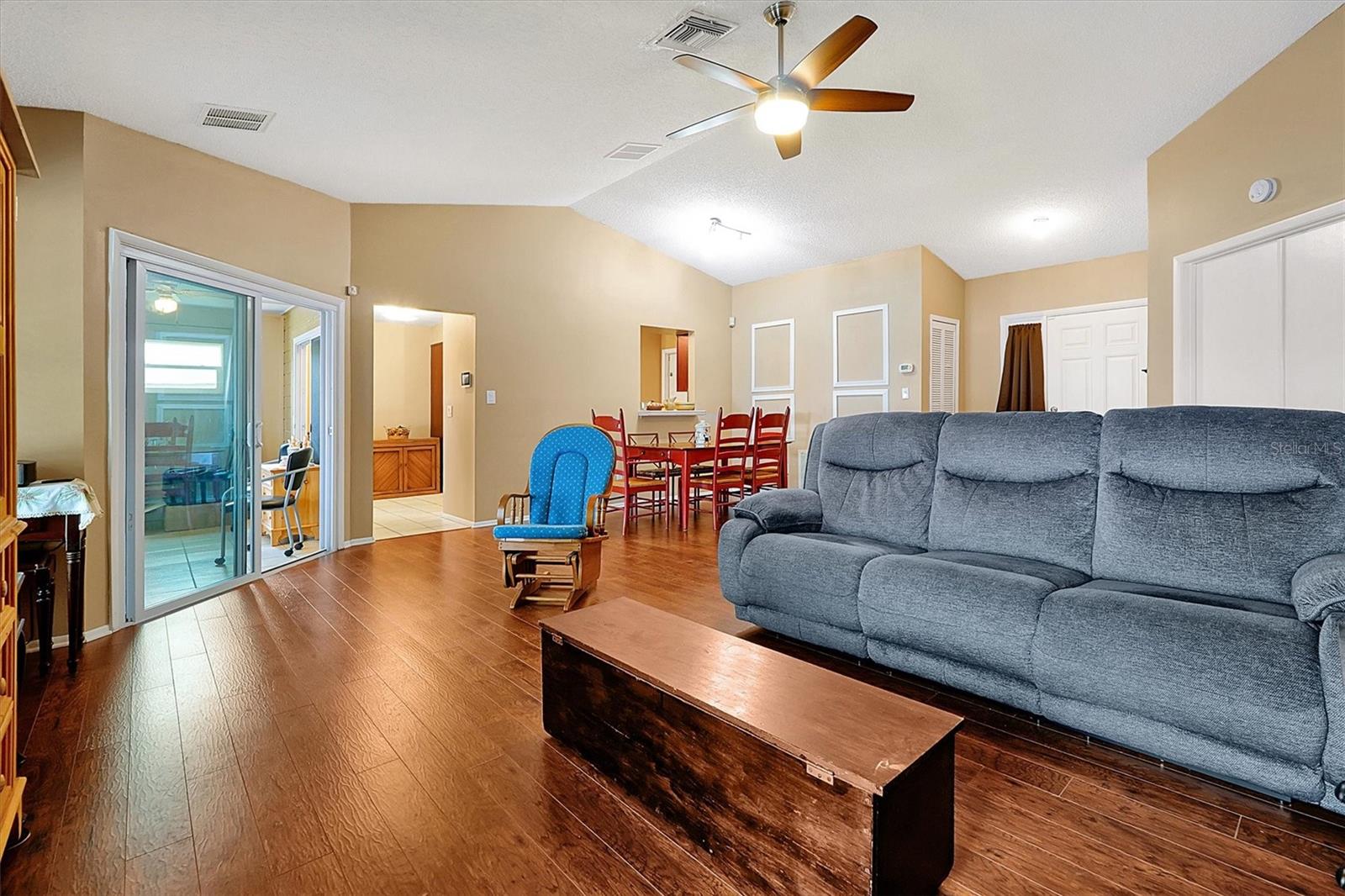 9236 BATON ROUGE DRIVE