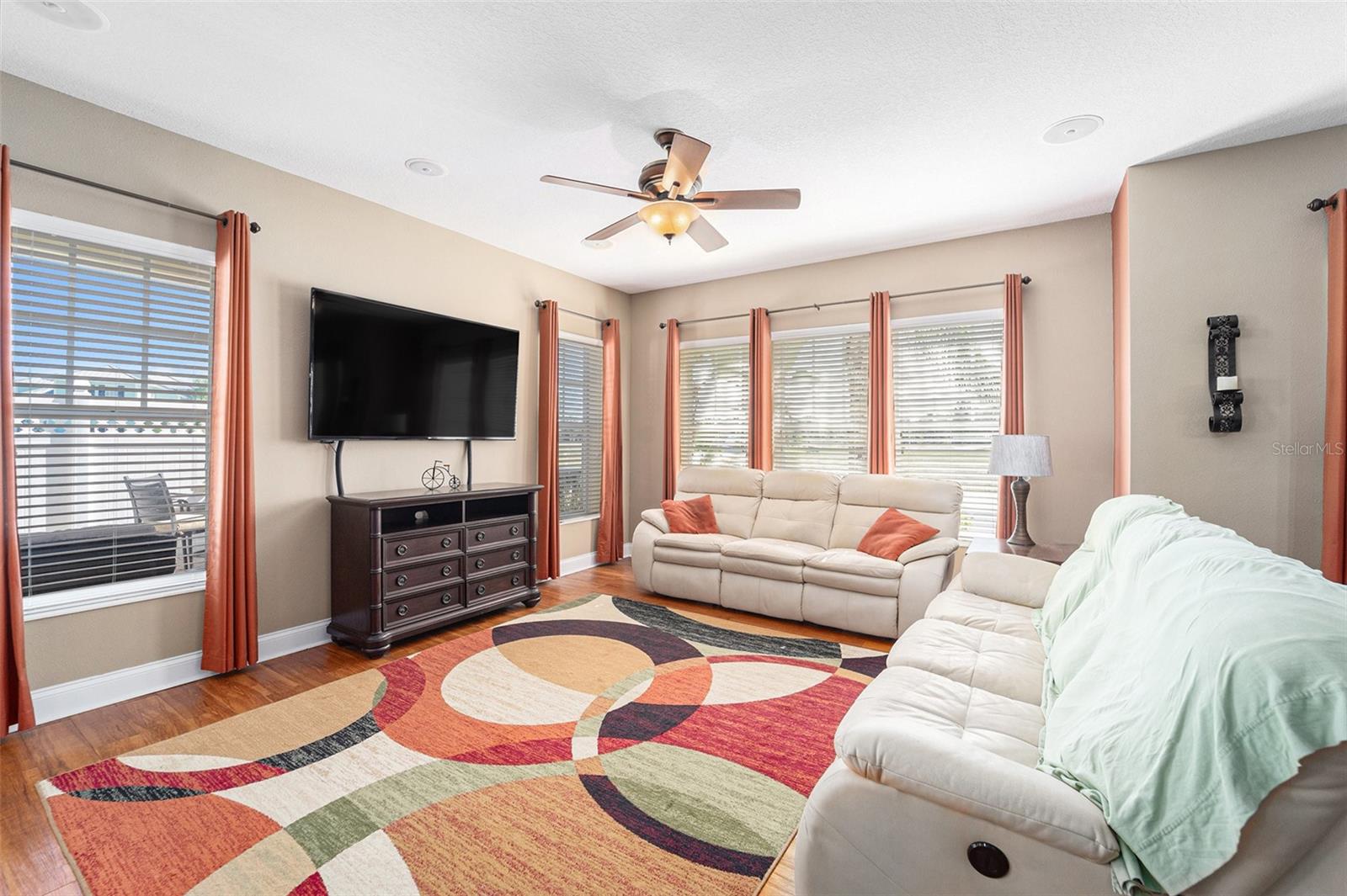 TOWNHOMES AT COMPASS POINTE - Residential