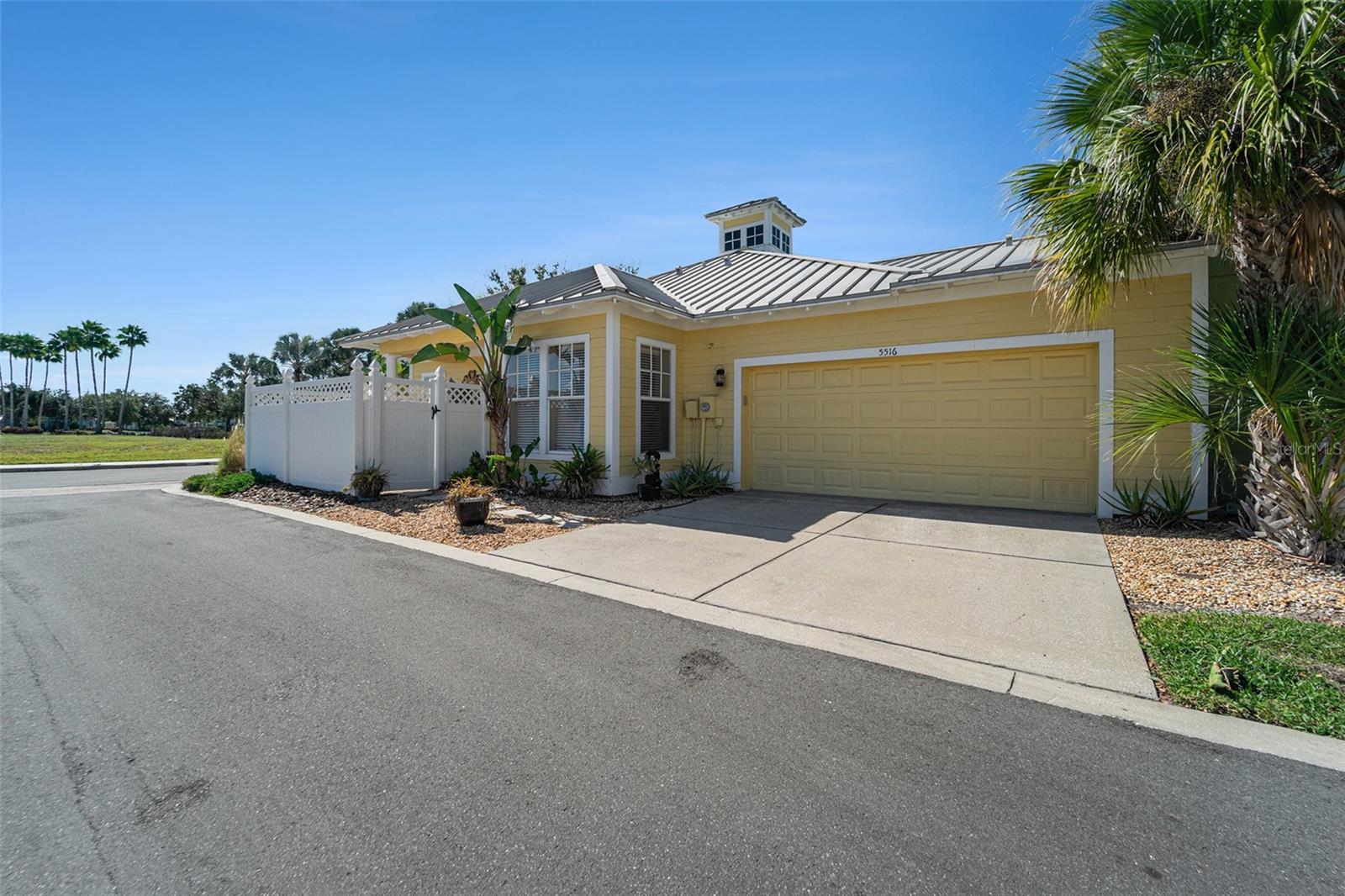 TOWNHOMES AT COMPASS POINTE - Residential