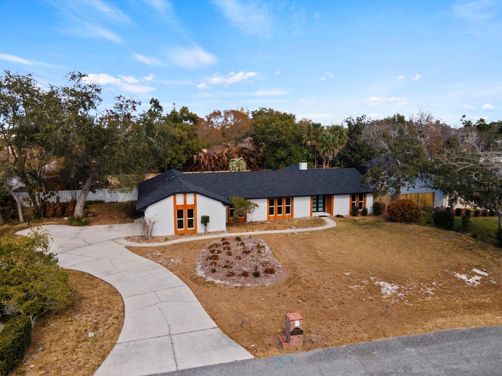 Casas a venda 2 - Jen Dantas 3482473713 - Jen Dantas