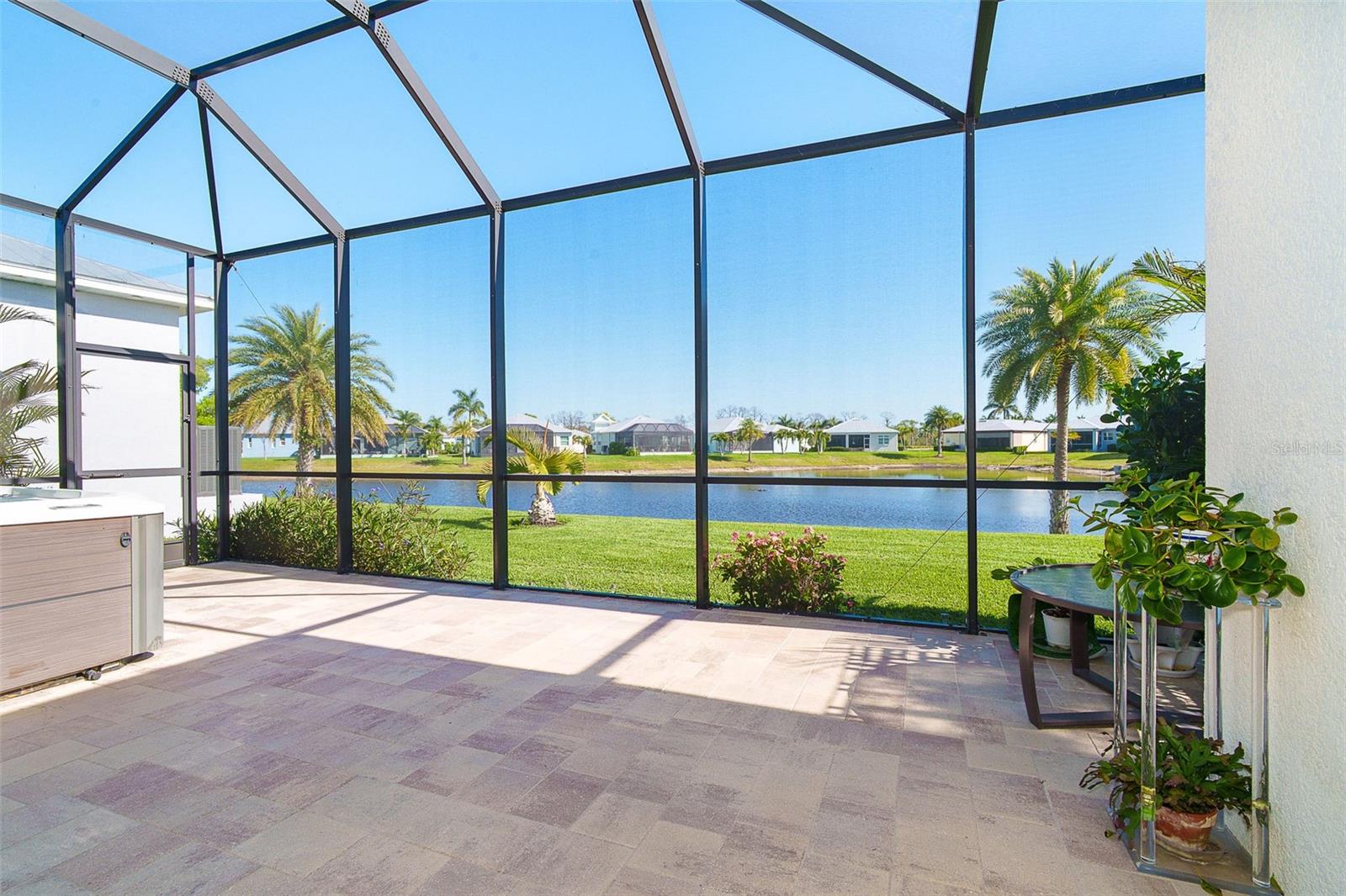 CORAL CAYE - Residential