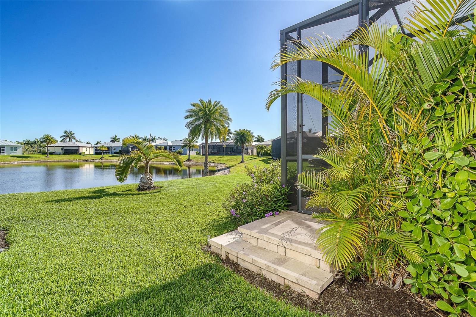 CORAL CAYE - Residential