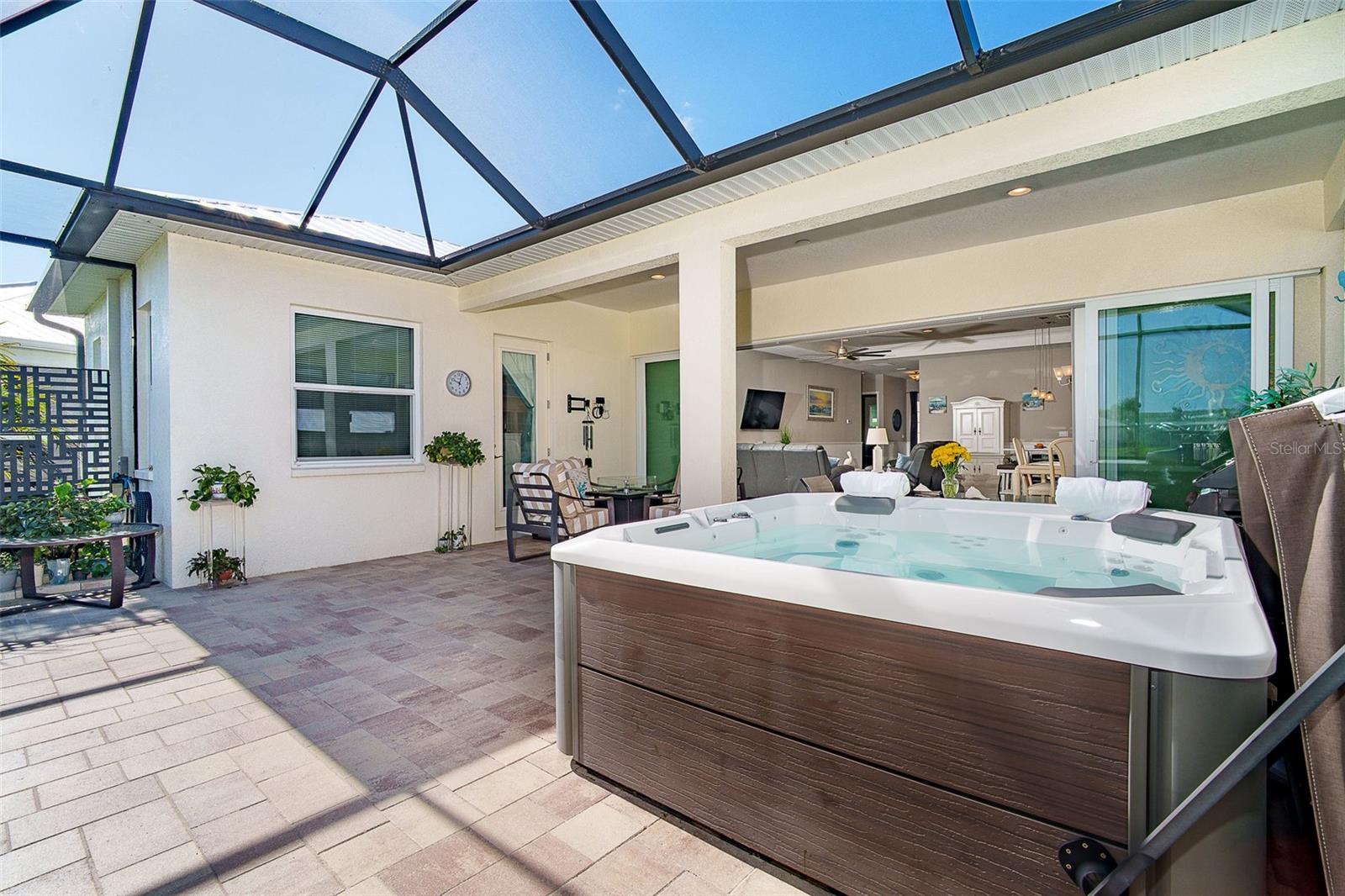 CORAL CAYE - Residential