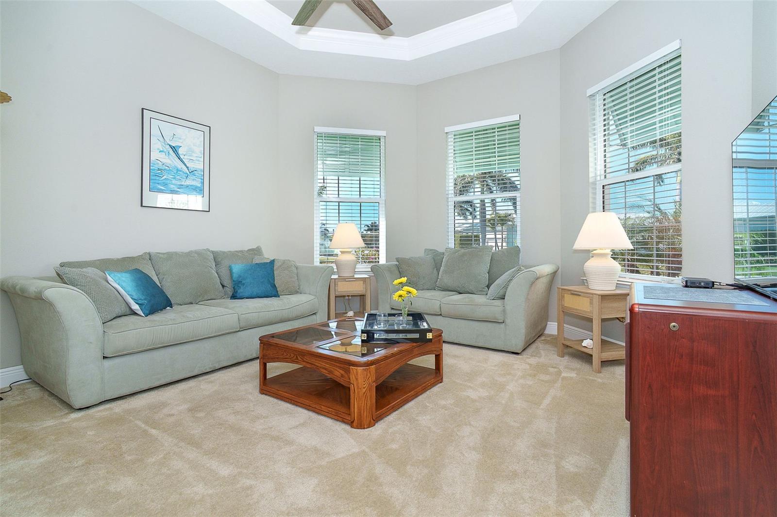 CORAL CAYE - Residential