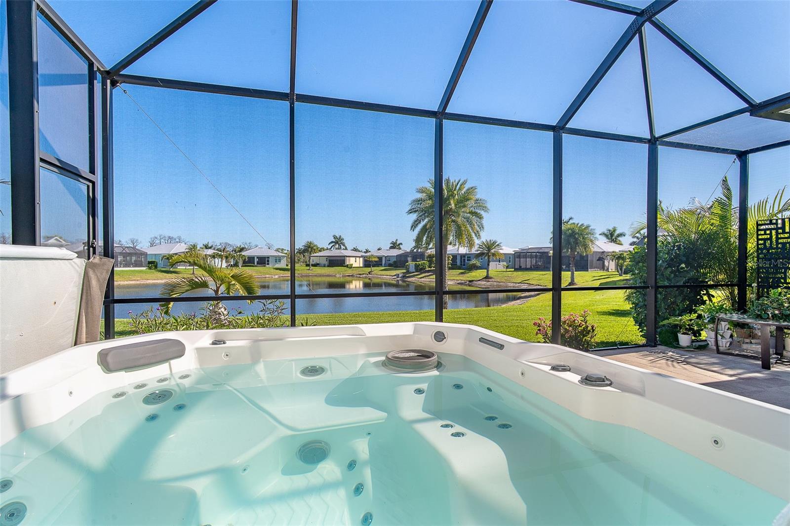 CORAL CAYE - Residential