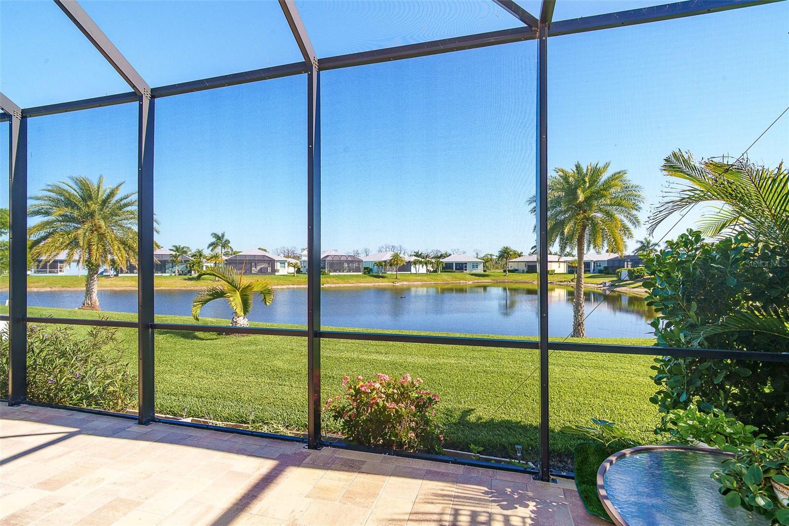 CORAL CAYE - Residential