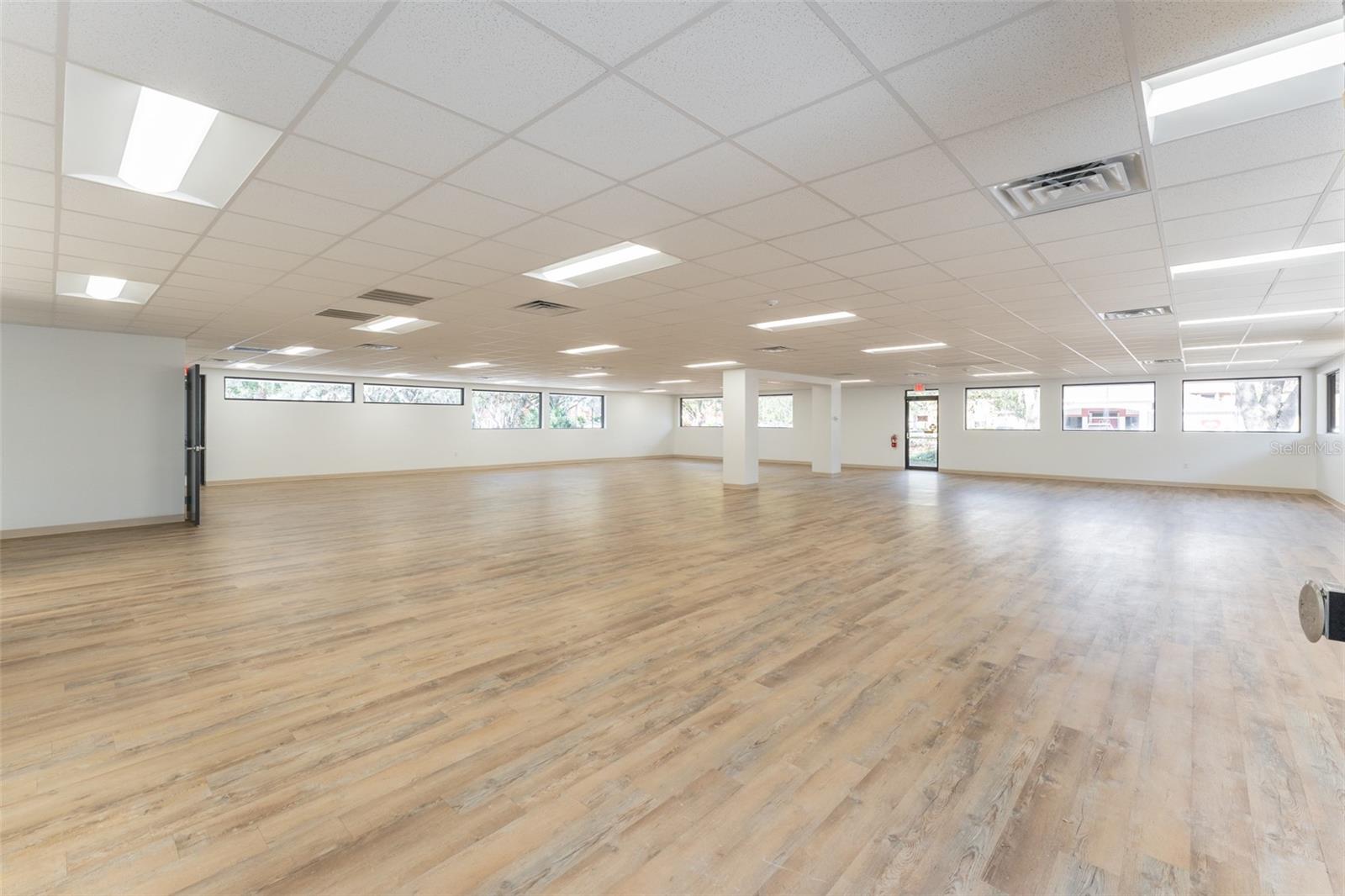CYPRESS PARK - Commercial Sale