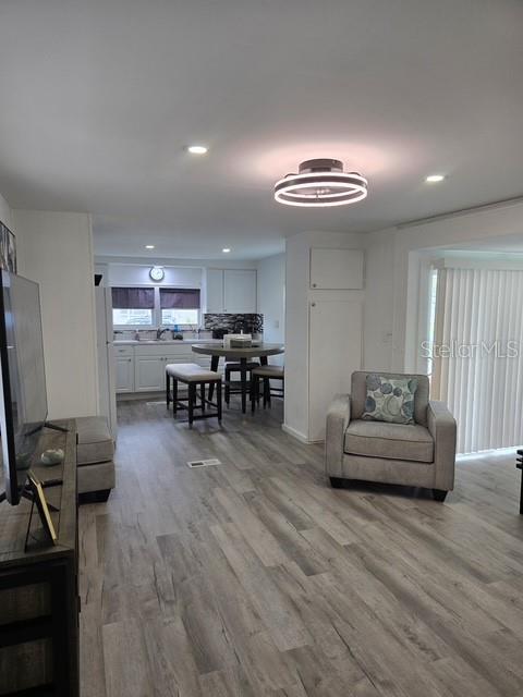 HOLIDAY PARK - Residential