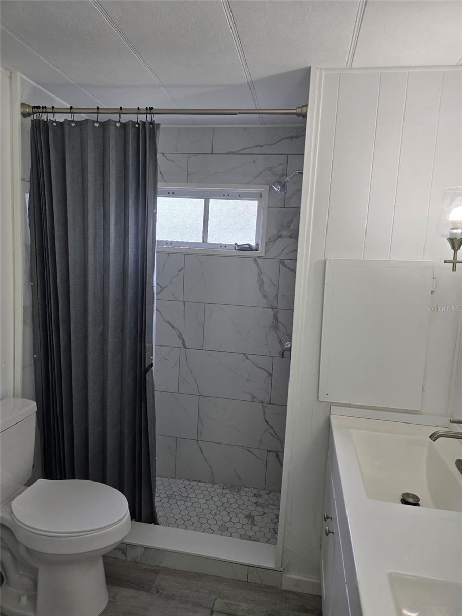 HOLIDAY PARK - Residential