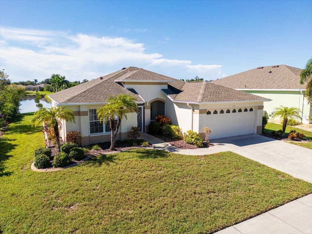 Photo of 4254 Tennyson Way, Venice, FL 34293 (MLS # TB8550923)