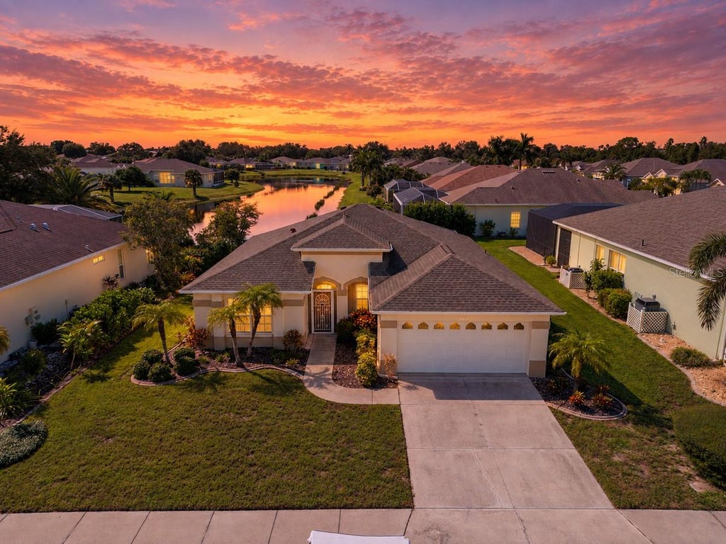 Photo of 4254 Tennyson Way, Venice, FL 34293 (MLS # TB8550923)