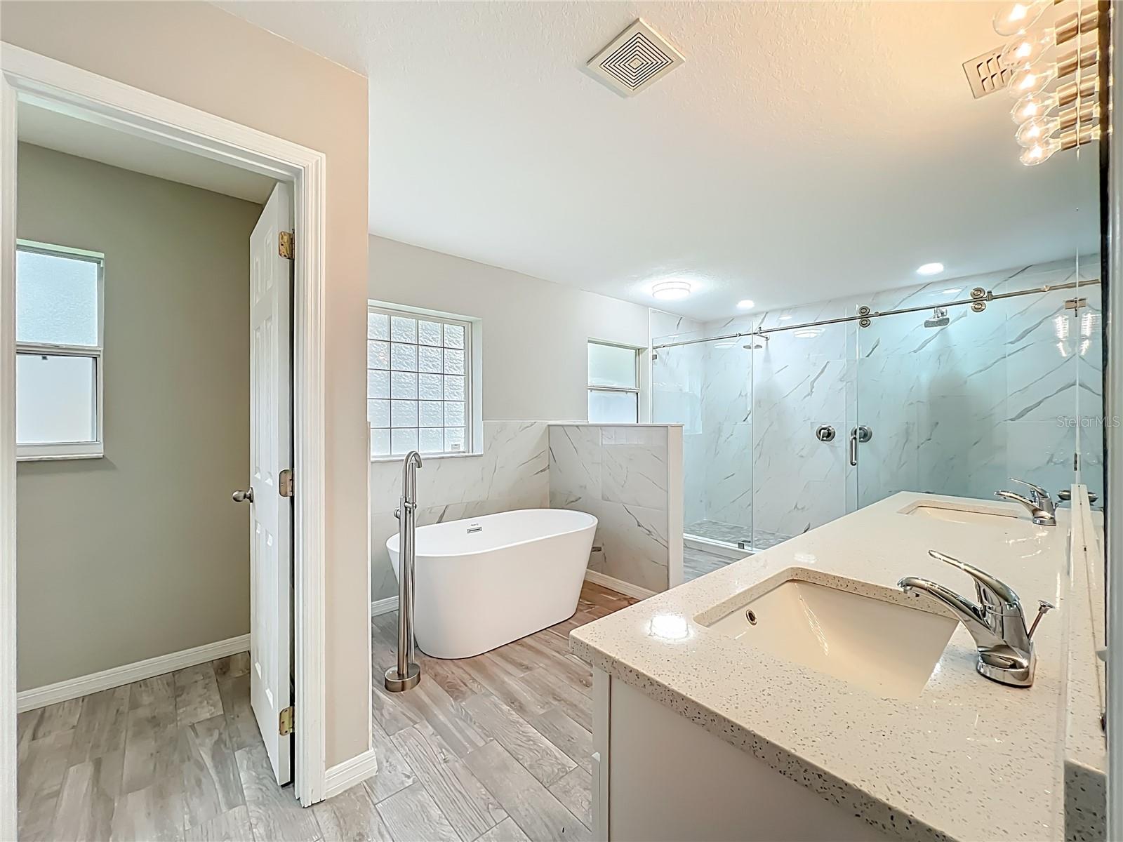 CHISHOLM ESTATES - Residential