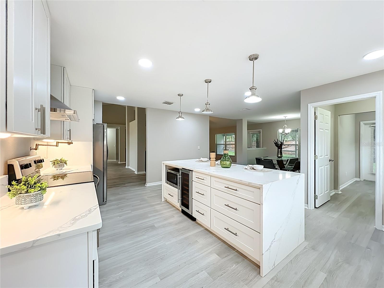 CHISHOLM ESTATES - Residential