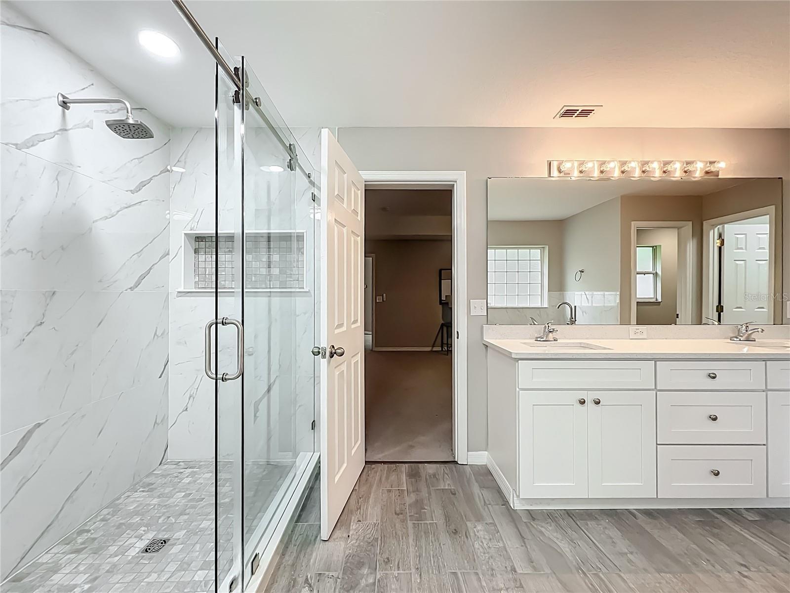 CHISHOLM ESTATES - Residential