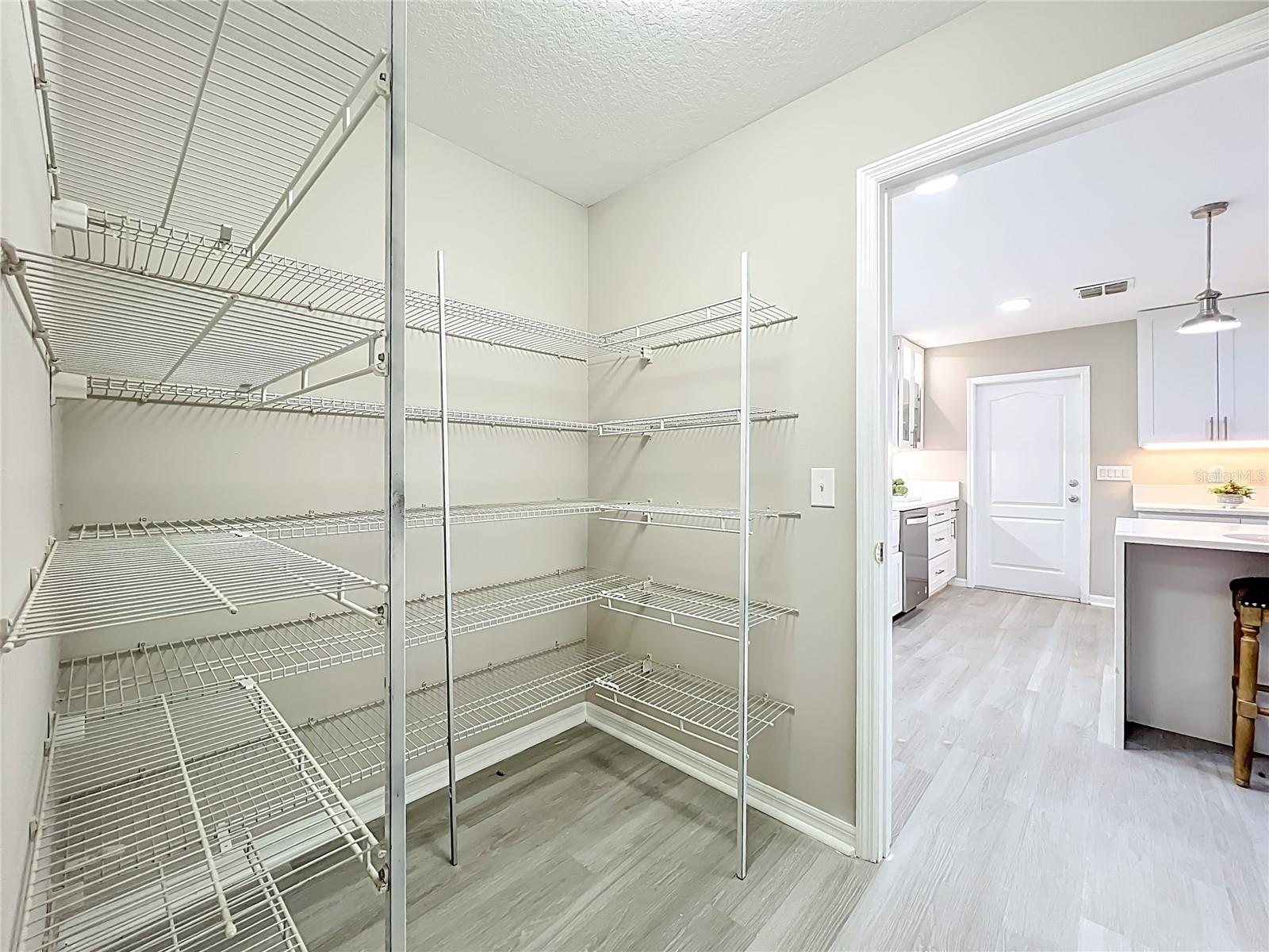 CHISHOLM ESTATES - Residential
