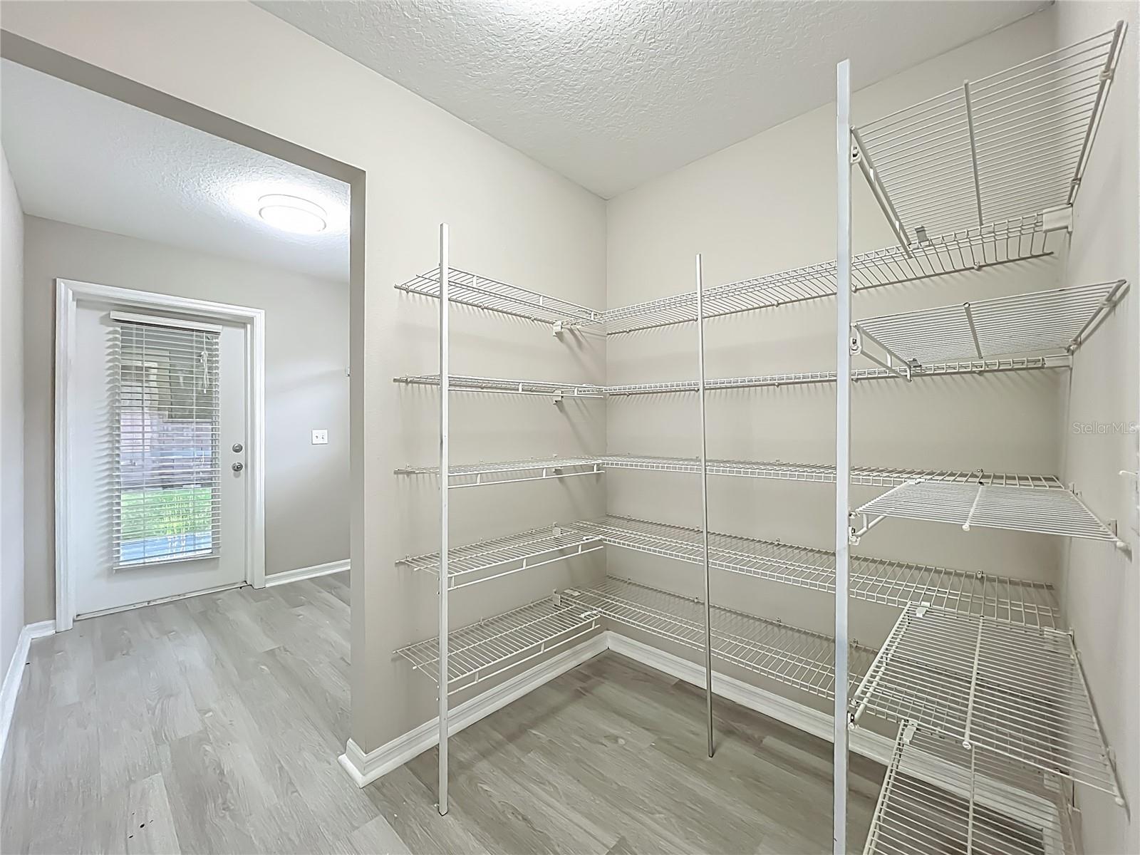 CHISHOLM ESTATES - Residential