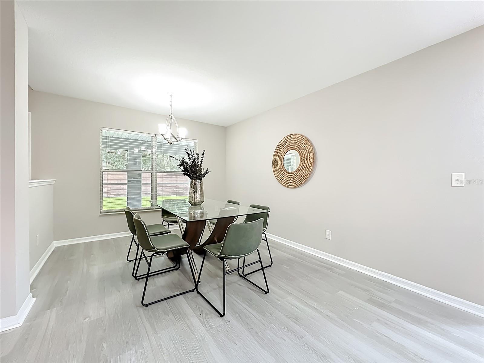 CHISHOLM ESTATES - Residential