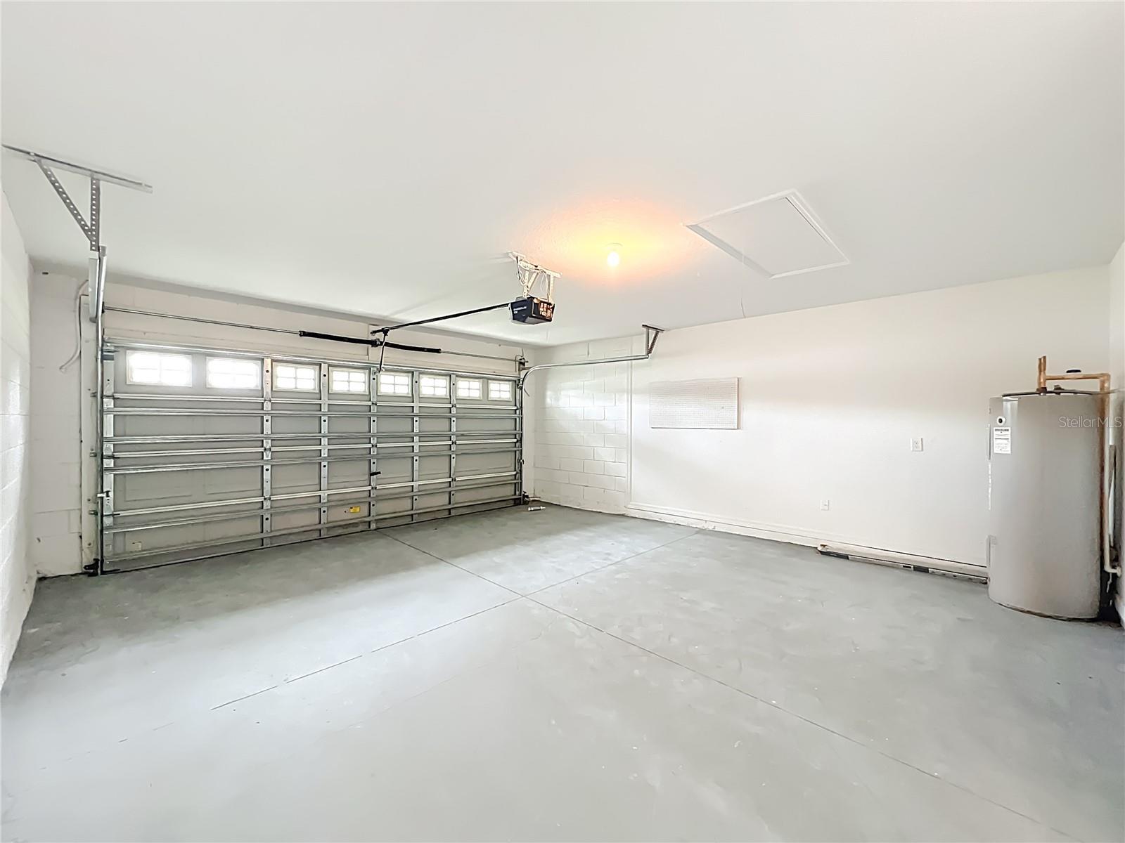 CHISHOLM ESTATES - Residential