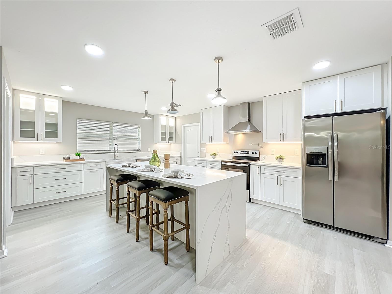 CHISHOLM ESTATES - Residential