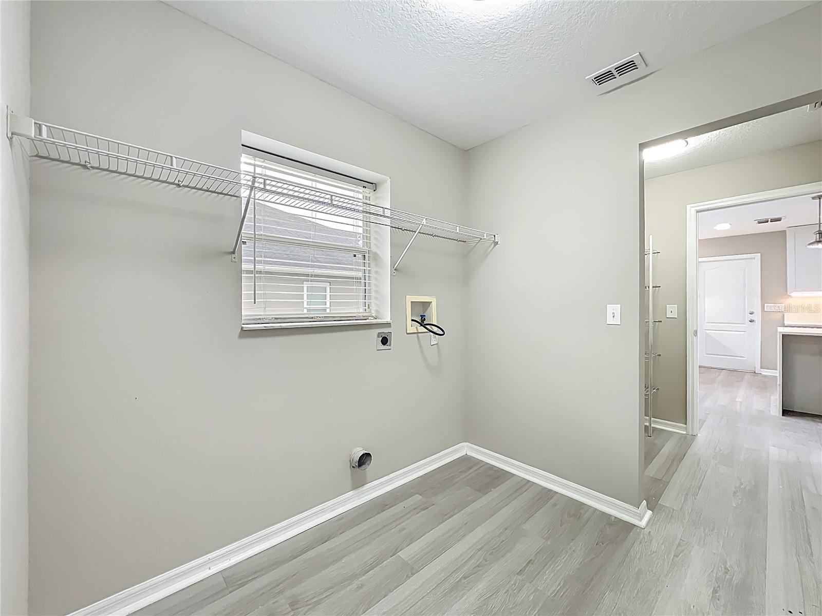 CHISHOLM ESTATES - Residential