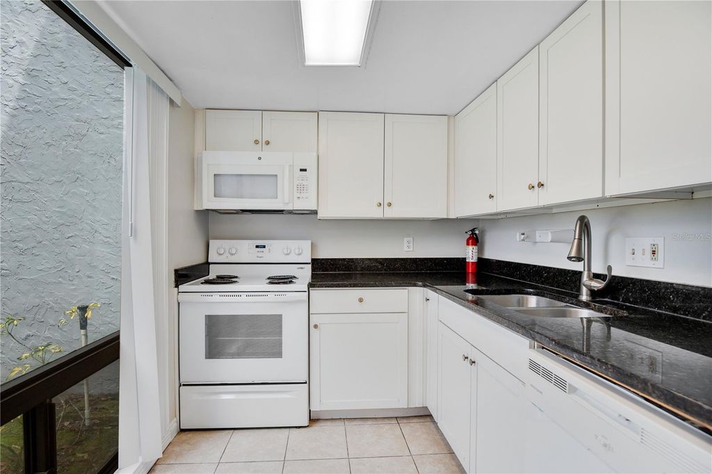 Photo of 10 Sheoah Boulevard #5, Winter Springs, FL 32708 (MLS # O6342961)