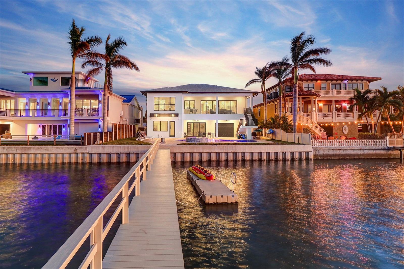 BOCA CIEGA ISLE - Residential