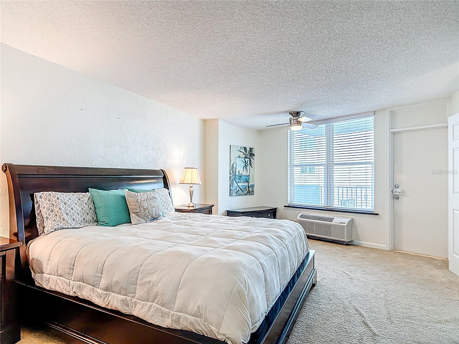 313 S ATLANTIC AVENUE 202/204