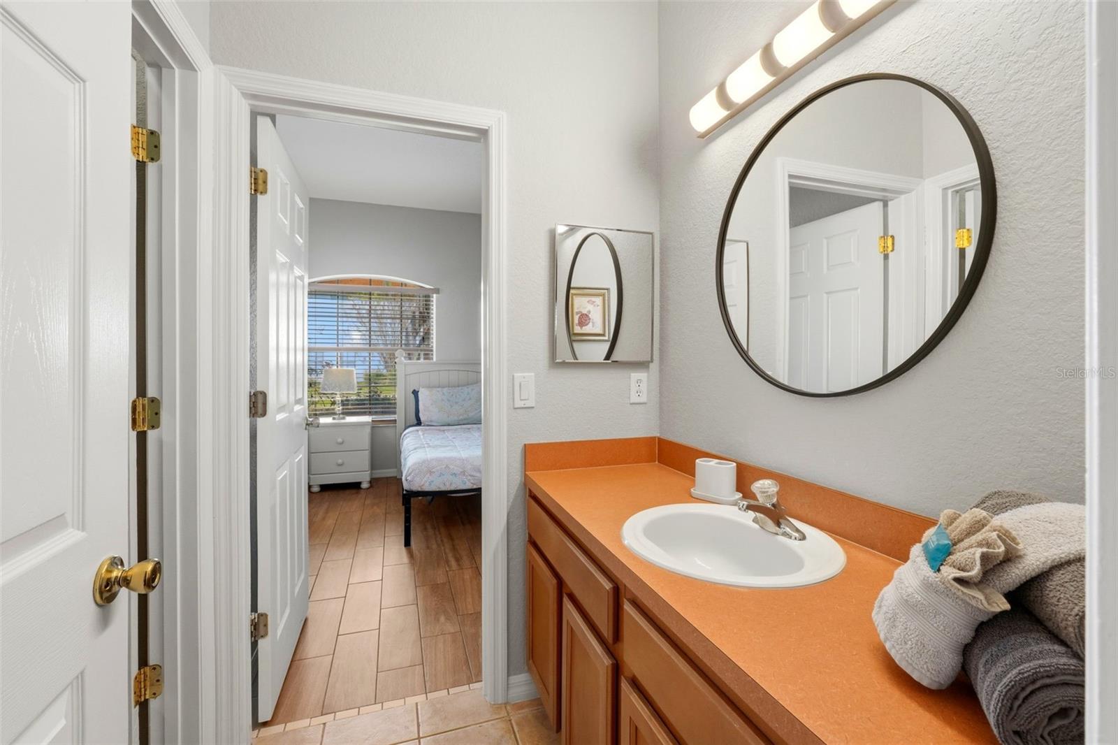 HIGH GROVE UNIT 01 LT 01 PB 50 PG 19-20 - Residential