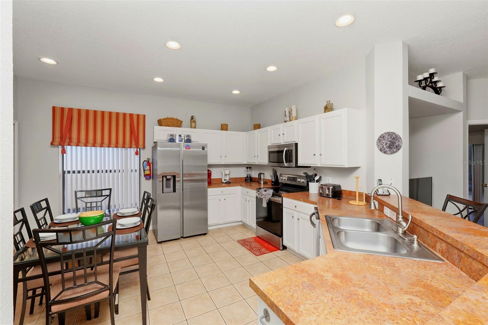 HIGH GROVE UNIT 01 LT 01 PB 50 PG 19-20 - Residential