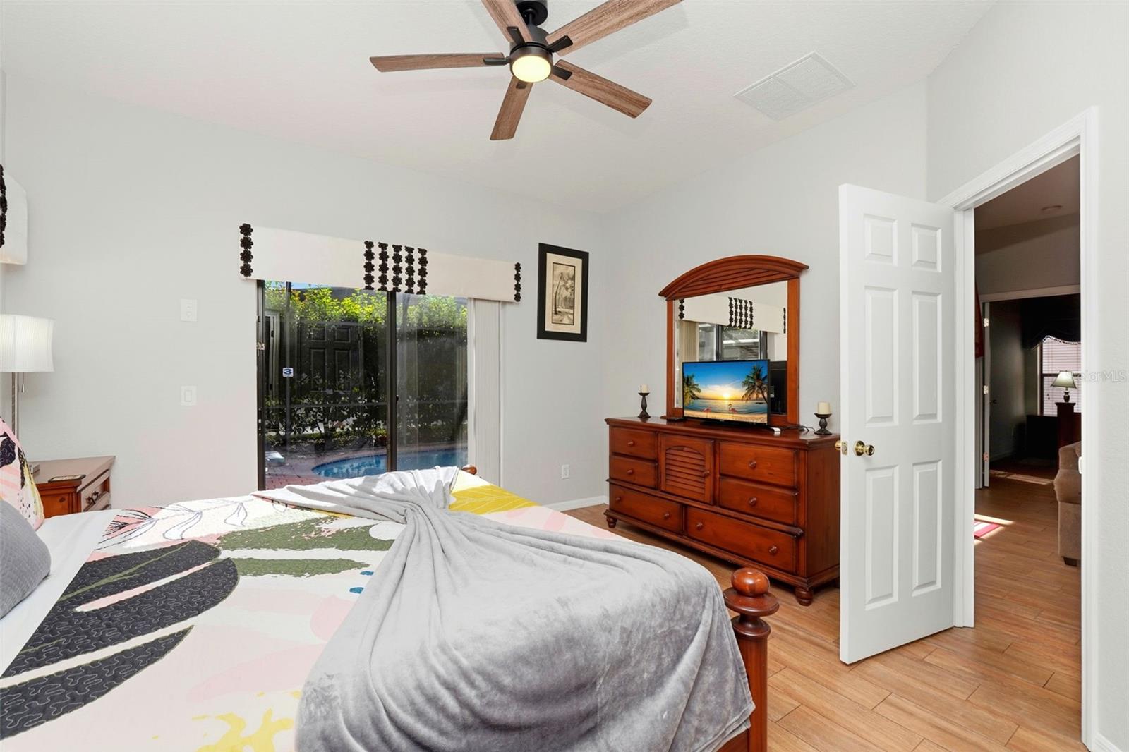 HIGH GROVE UNIT 01 LT 01 PB 50 PG 19-20 - Residential