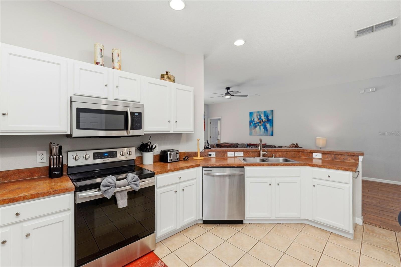 HIGH GROVE UNIT 01 LT 01 PB 50 PG 19-20 - Residential