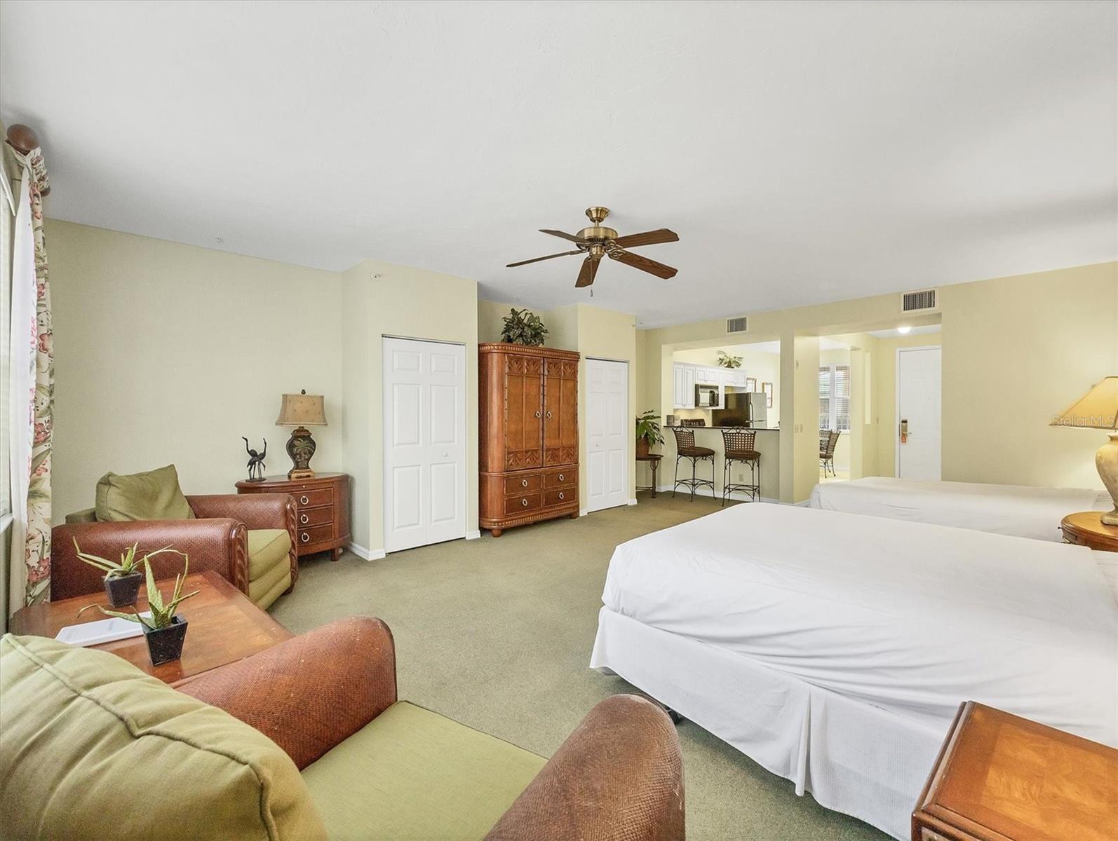 ACADEMY RESORT LODGE - Residential