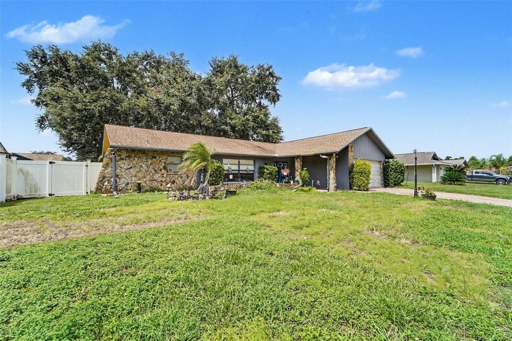 Photo of 7606 Willow Brook Court, Hudson, FL 34667 (MLS # TB8549999)