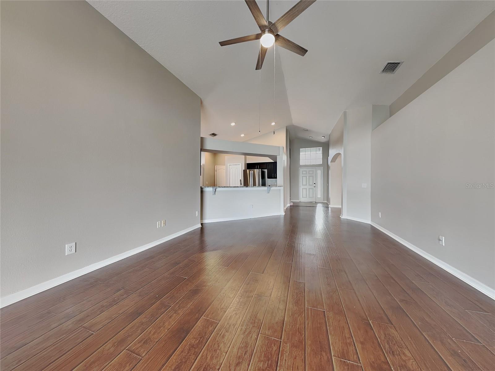 MEADOW POINTE 04 PRCL J - Residential Lease