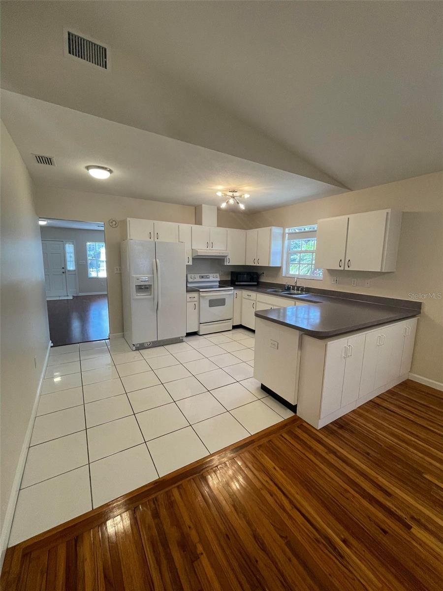 BON AIR RESUB BLOCKS 2 - Residential Lease