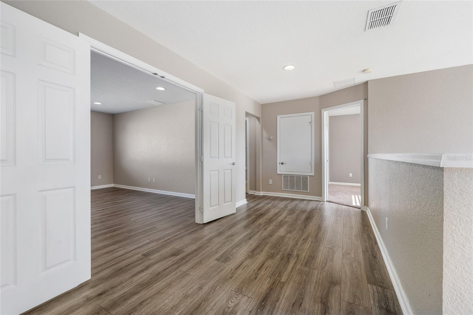 SPRING ISLE - Residential