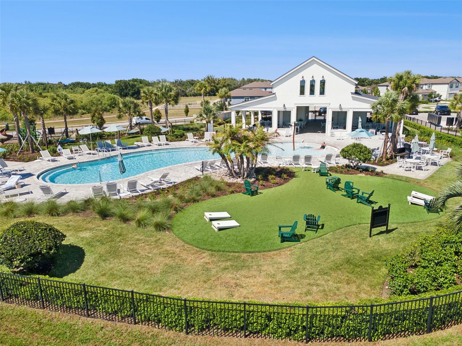 1218 LAKERIDGE WAY