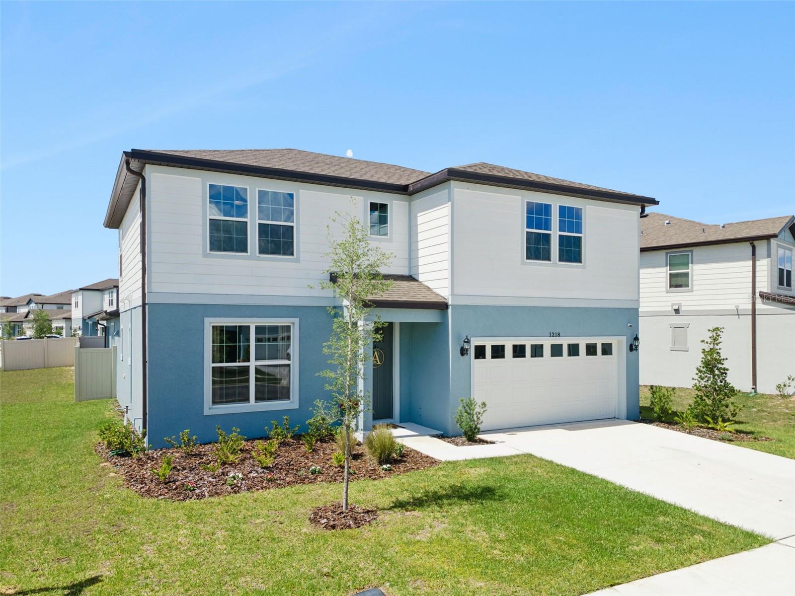 1218 LAKERIDGE WAY