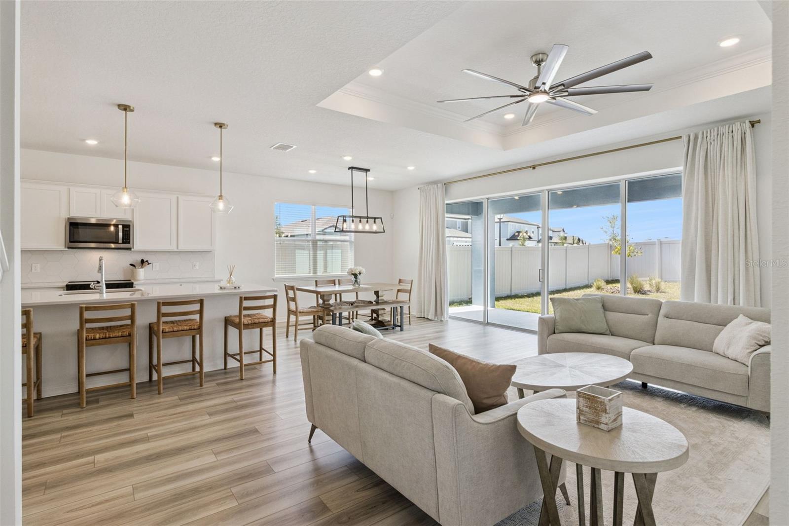 SILVERLAKE - Residential