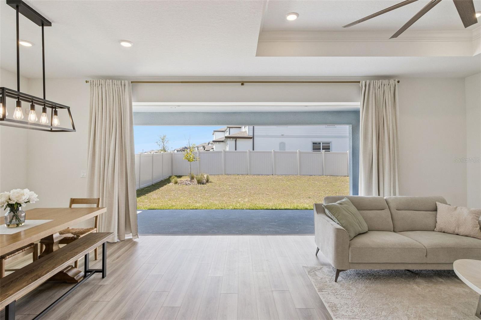 SILVERLAKE - Residential