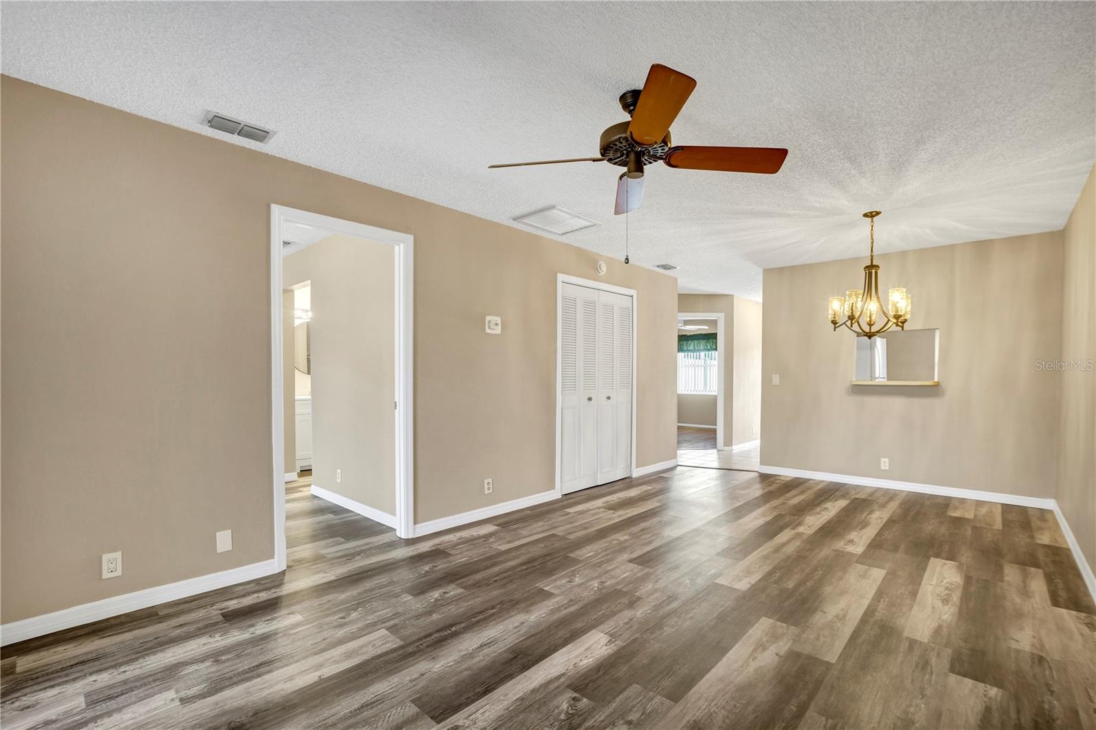 IMPERIAL VILLAS - Residential