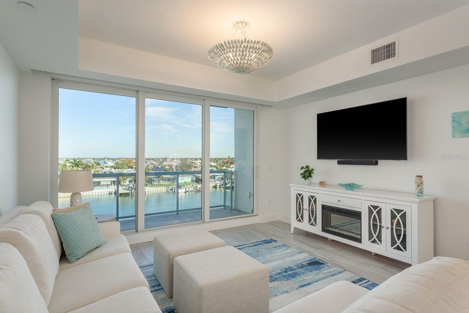 AZURE CONDOS - Residential