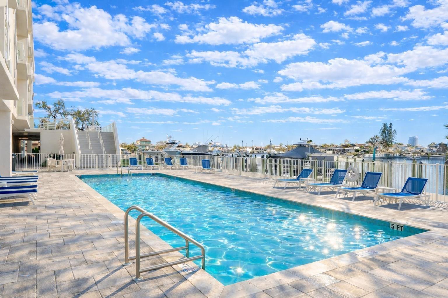 AZURE CONDOS - Residential