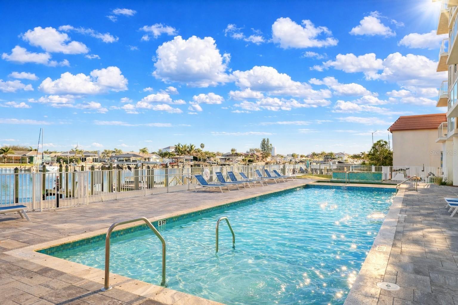 AZURE CONDOS - Residential