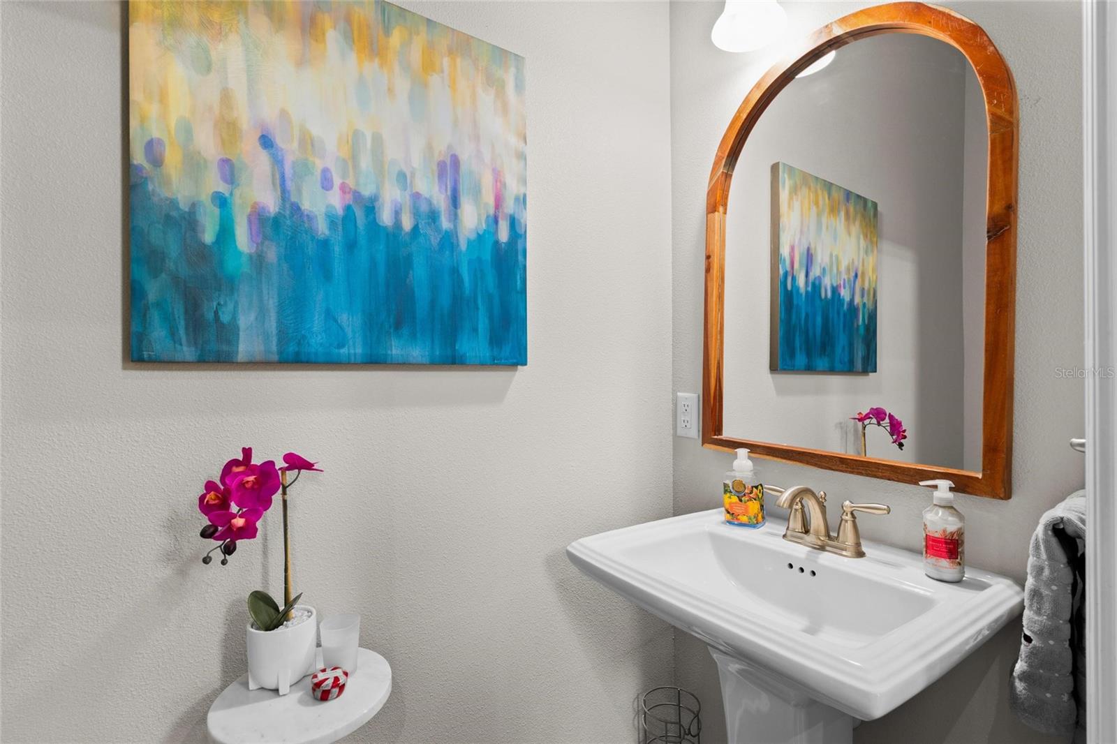 HIDDEN RIDGE TWNHMS - Residential