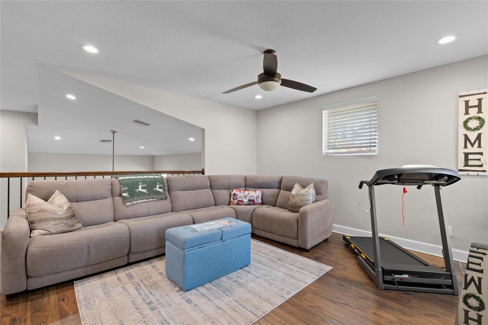 HIDDEN RIDGE TWNHMS - Residential