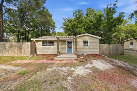 Photo of 3411 NE 52nd Avenue, Silver Springs, FL 34488 (MLS # GC540601)